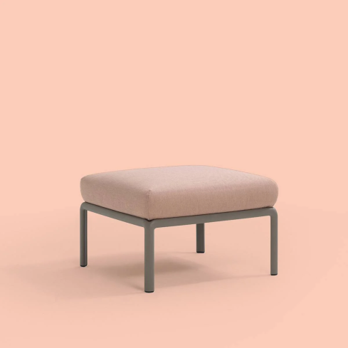 Tumba Komodo / NA-KOMODO-POUF