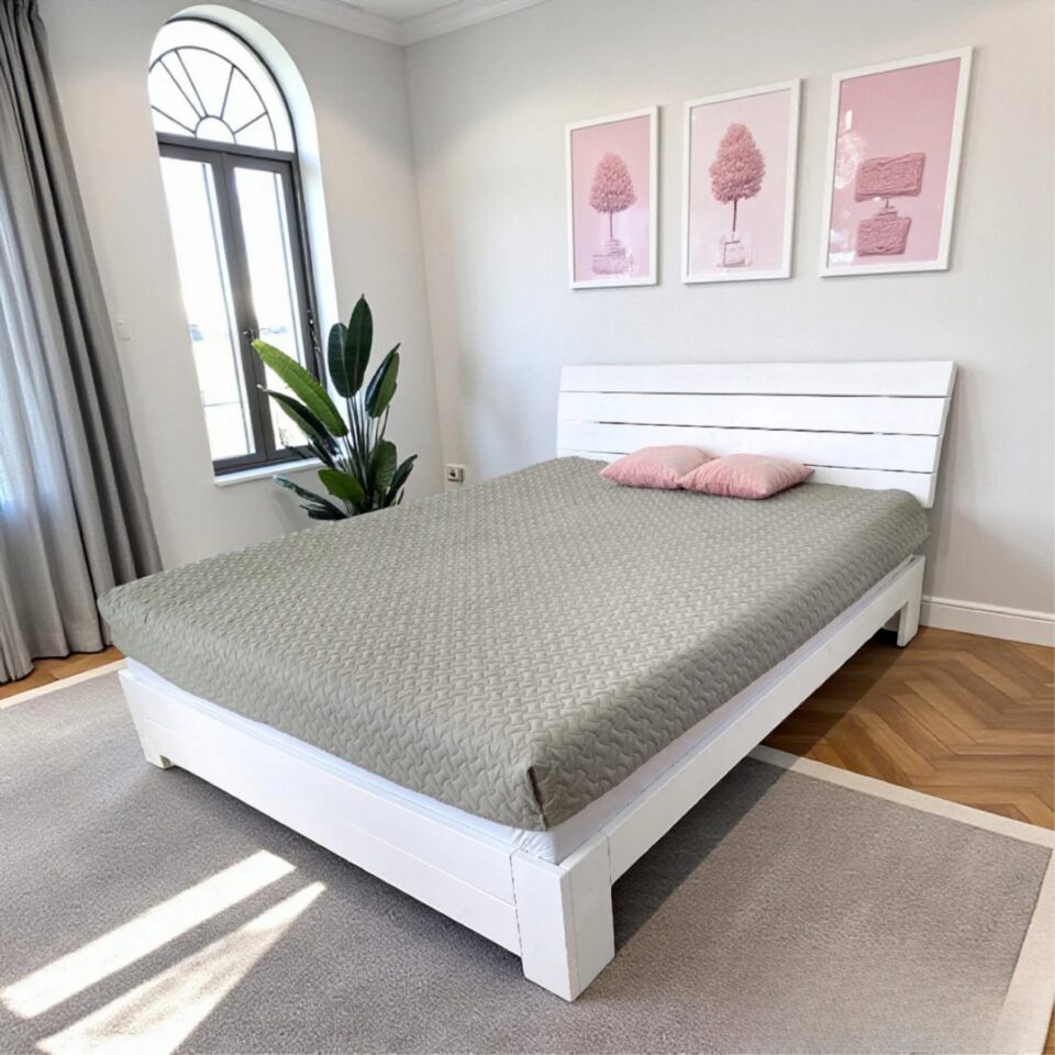 Täispuidust voodi Silva valge