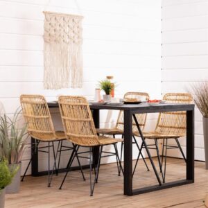 Männipuidust söögilaud Edna (must)