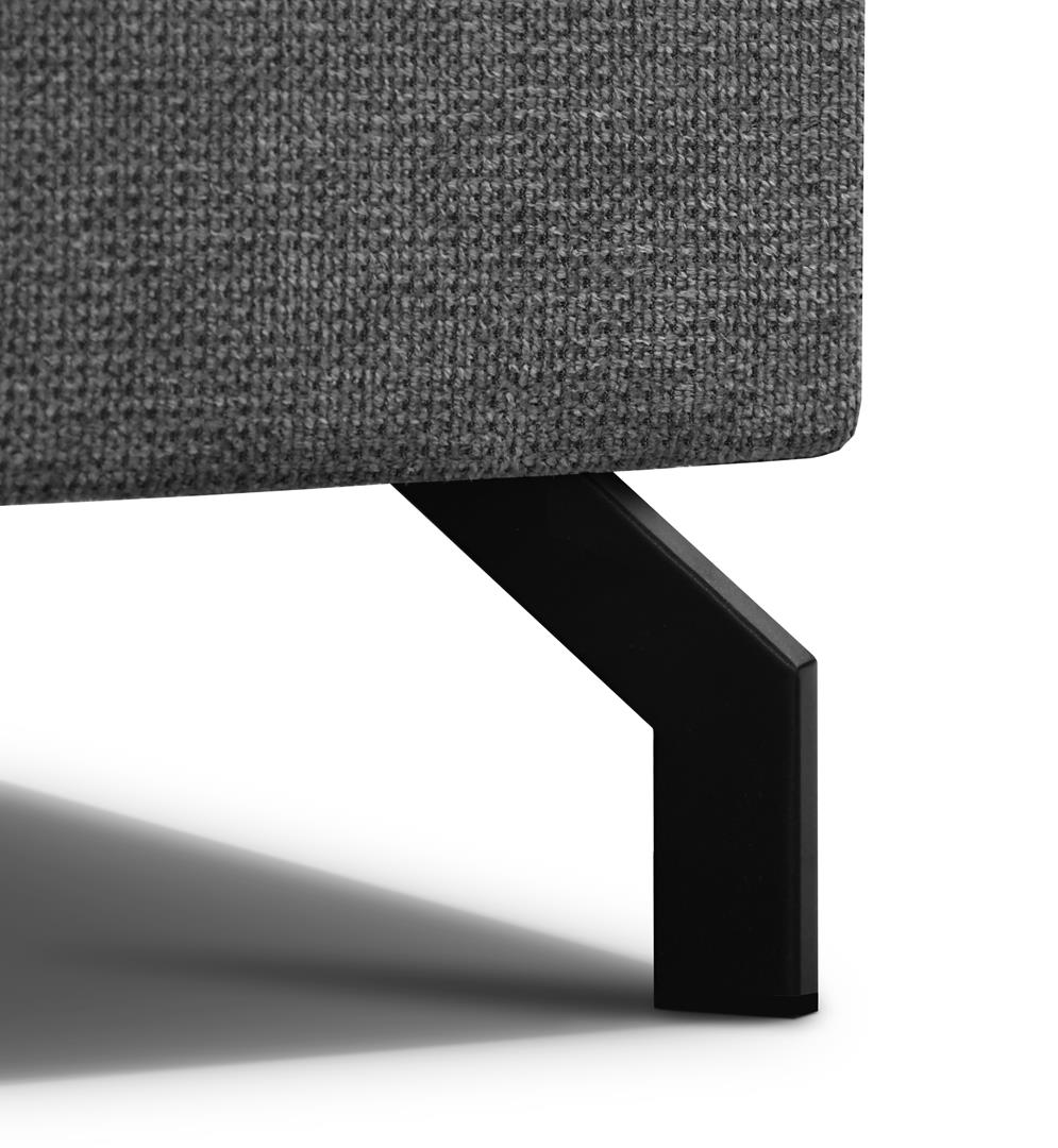 Berry-U-vardo11-zblizenie-nozka-small