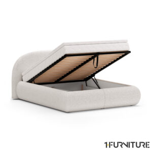 Moet-Catch-Me-01-CREME-7-01-scaled