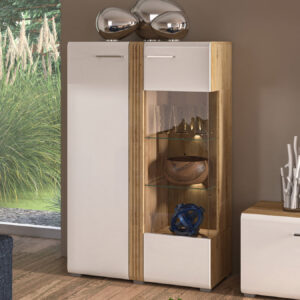 Adis 03 Vitriinkapp (parem)