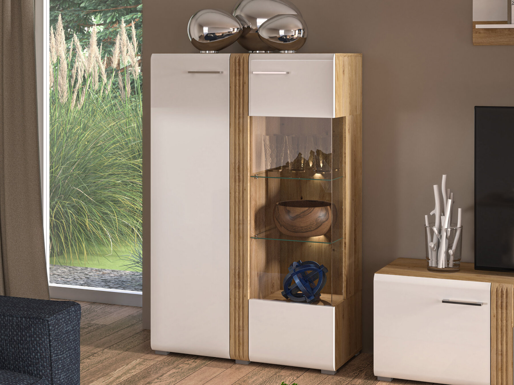 Adis 03 Vitriinkapp (parem)