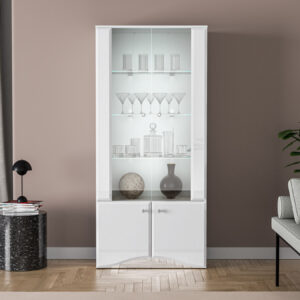 Glami 01 Vitriinkapp