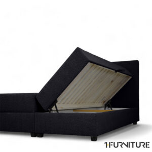 Sanna-black-8-01-scaled