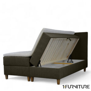 Sanna-moss-6-01-scaled