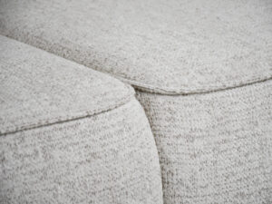 Vince-Bella-5-detal-2-biale-tlo-scaled