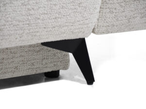 Vince-Bella-5-detal-biale-tlo-scaled