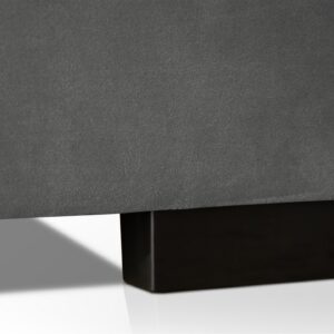 eryk_247_nozka-small